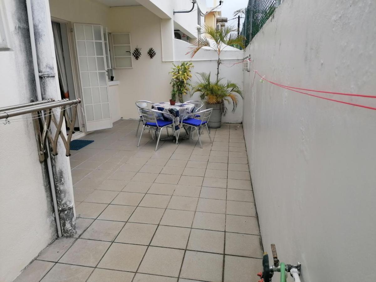 Les Camelias Ground Floor Apartment Flic en Flac Bagian luar foto