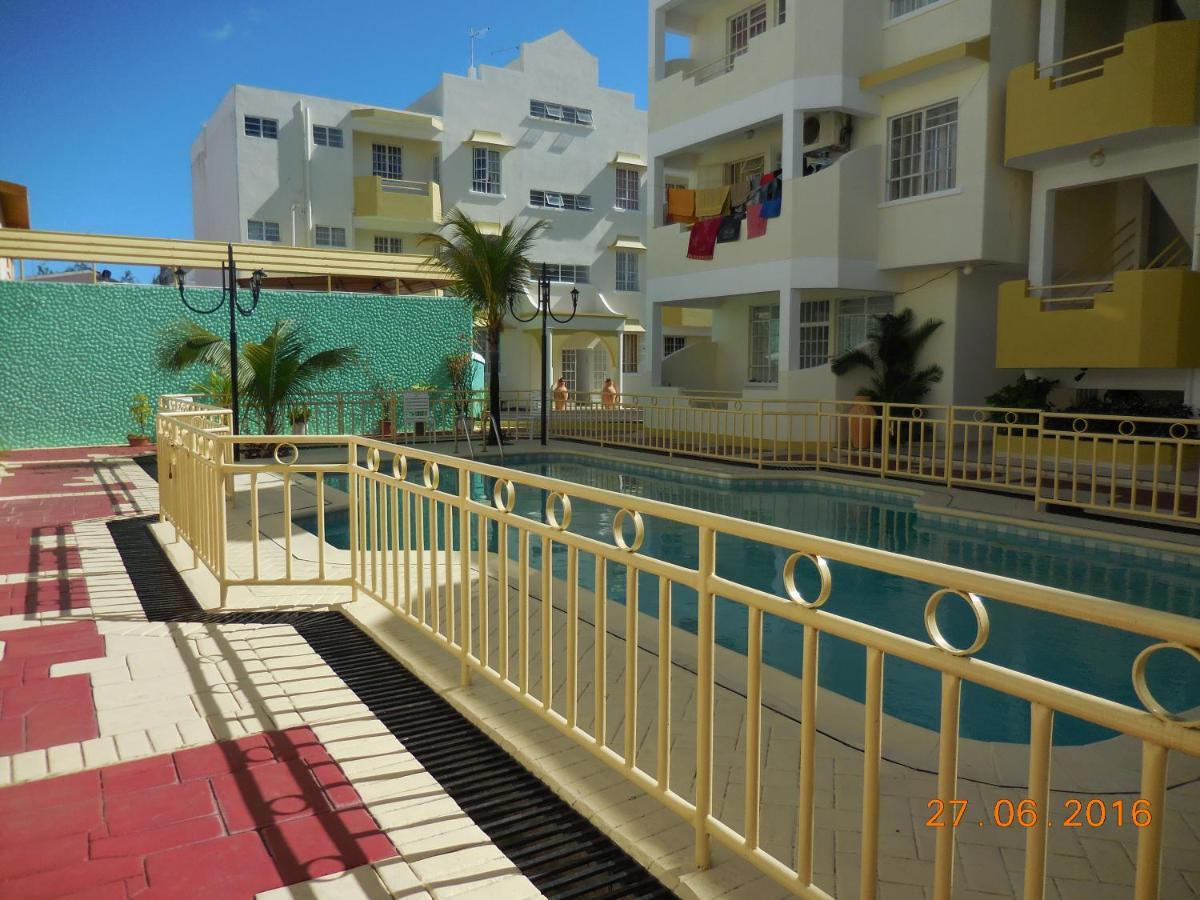 Les Camelias Ground Floor Apartment Flic en Flac Bagian luar foto