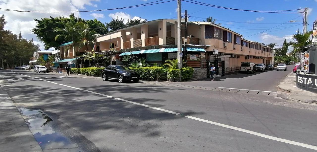 Les Camelias Ground Floor Apartment Flic en Flac Bagian luar foto